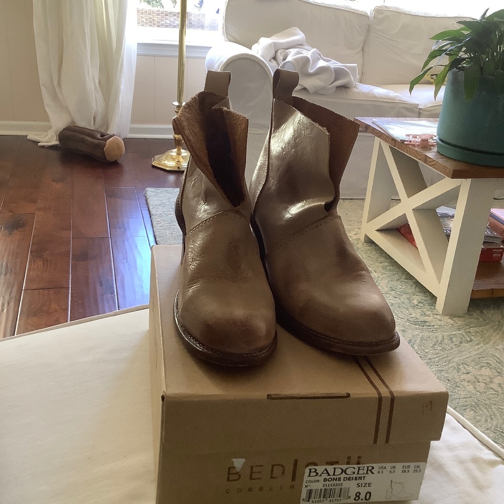 BED STU Cobbler Series Style- Badger Bone Desert Bootie size 8.5